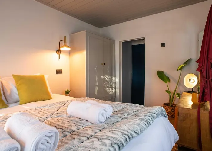 Philos Guest house 3*