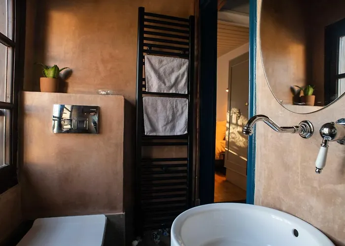 Philos Guest house 3*